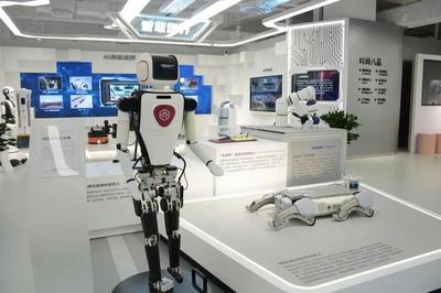 走進上海城市數字化轉型體驗館 感受城市“智慧”變遷與智能機器人研發(fā)